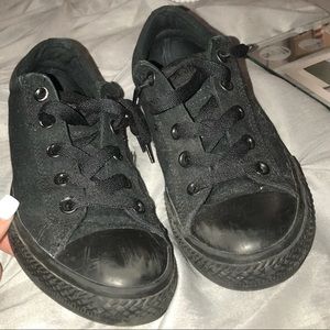All black low top converse